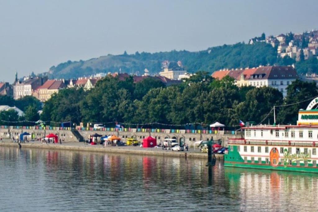 Dream City Prag Exterior foto